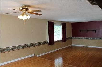 4th image of 825 N West Dr