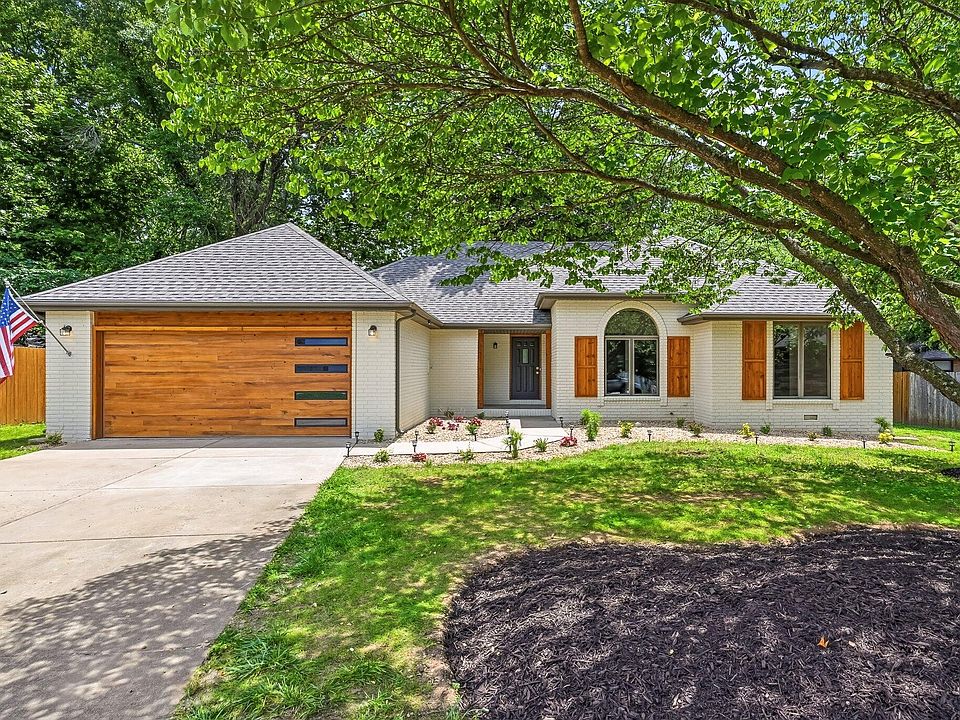 1st image of 2310 S Laurel Avenue