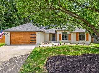 2310 S Laurel Ave, Springfield, MO 65807