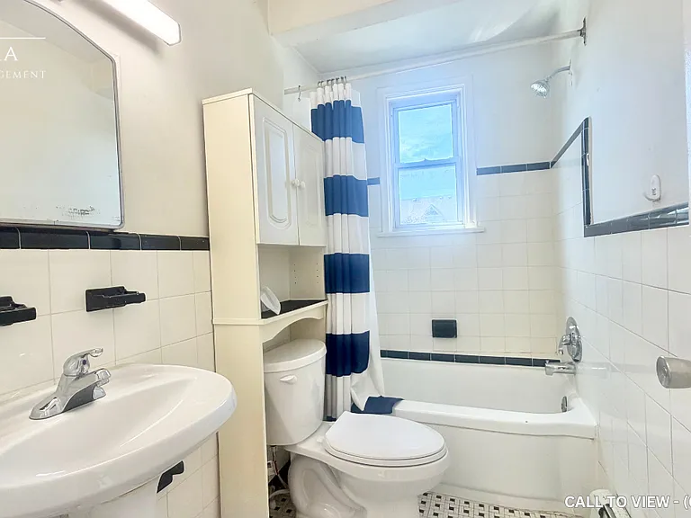 5124 Dundas St W #2 — Photo 8