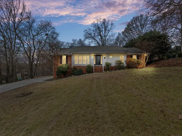 1926 Rock Bluff Rd, Hixson, TN 37343