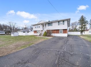 33 De Halve Maen Dr, Stony Point, NY 10980