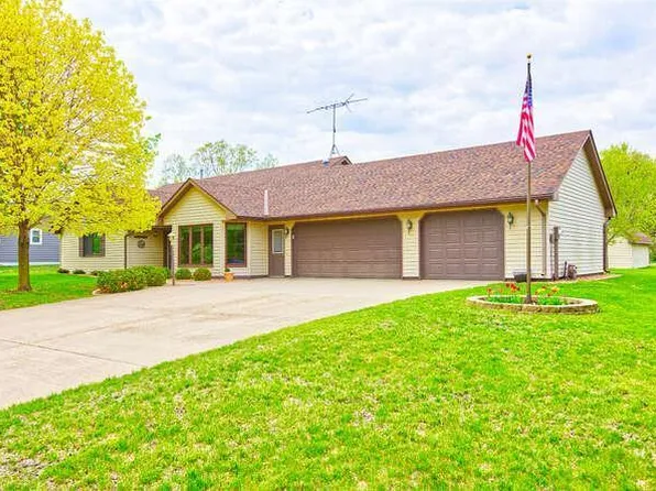 907 Sellards Dr, Dassel, MN 55325