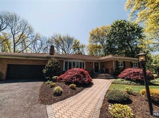 9 Tancin Ln, Clifton, NJ 07013