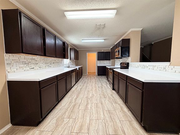 2nd image of 3801 Quail View Dr