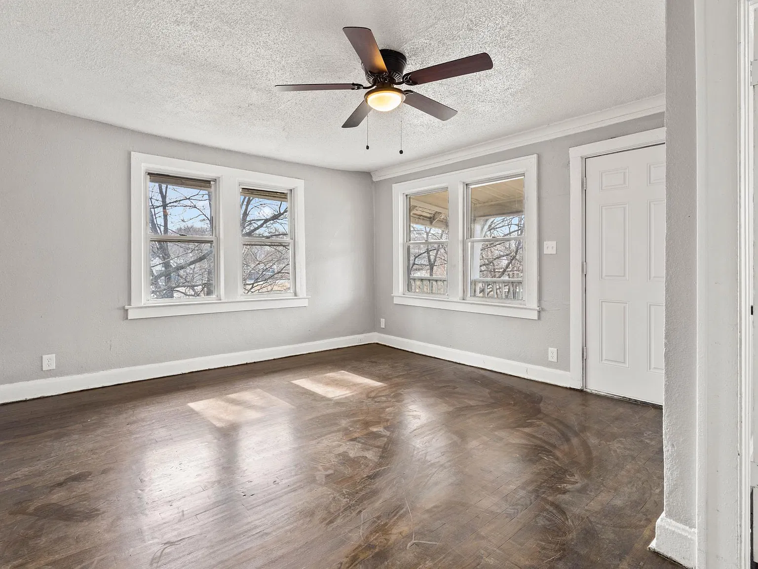 3 bed, 1200 sqft, $1,250 — Photo 4