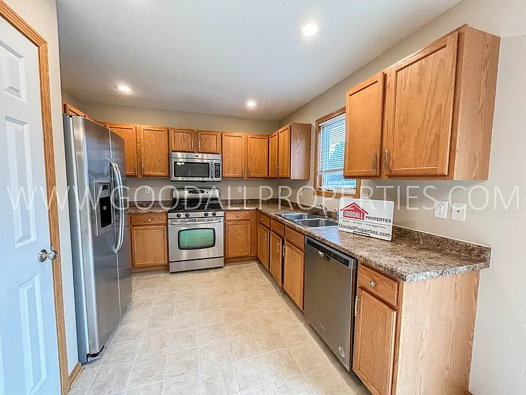 9450 Red Sunset Dr — Photo 5