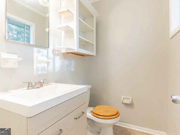 2290 Pinetree Ln NE — Photo 30