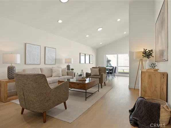 5657 Stanford St, Ventura, CA 93003