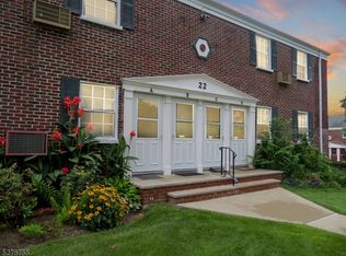 22C Colfax Mnr #22C, Roselle Park, NJ 07204