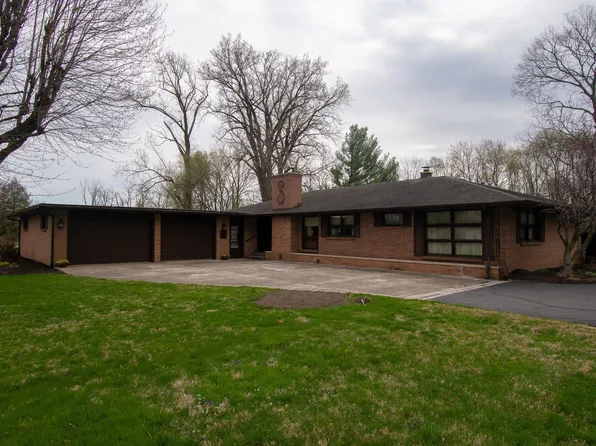 591 E 7th St, Burlington, IN 46915