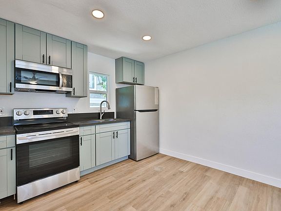 5th image of 3758 Louisiana St