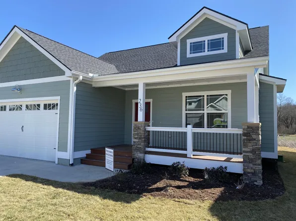 236 Leyland Cir, Hendersonville, NC 28792