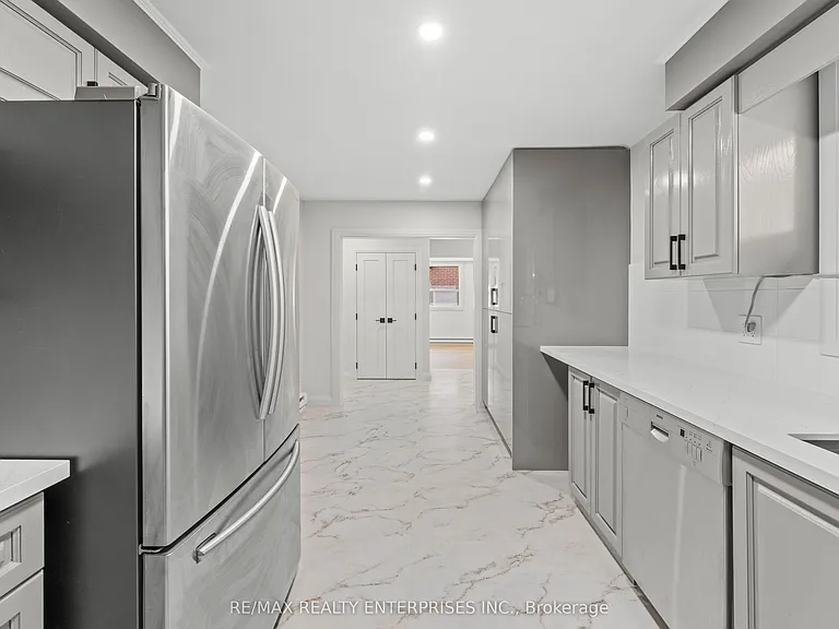 2348 Denise Rd #UPPER — Photo 13