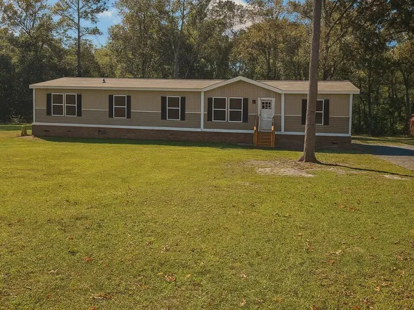 117 Martin Dr, Eutawville, SC 29048