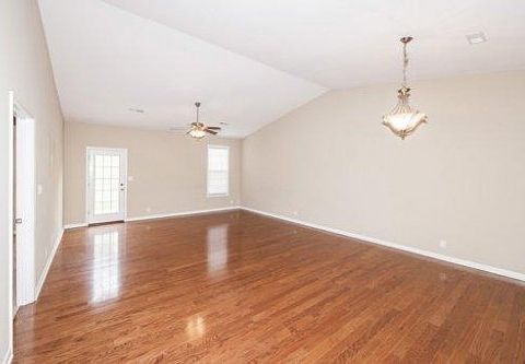 4th image of 1113 Webster Groves Ln