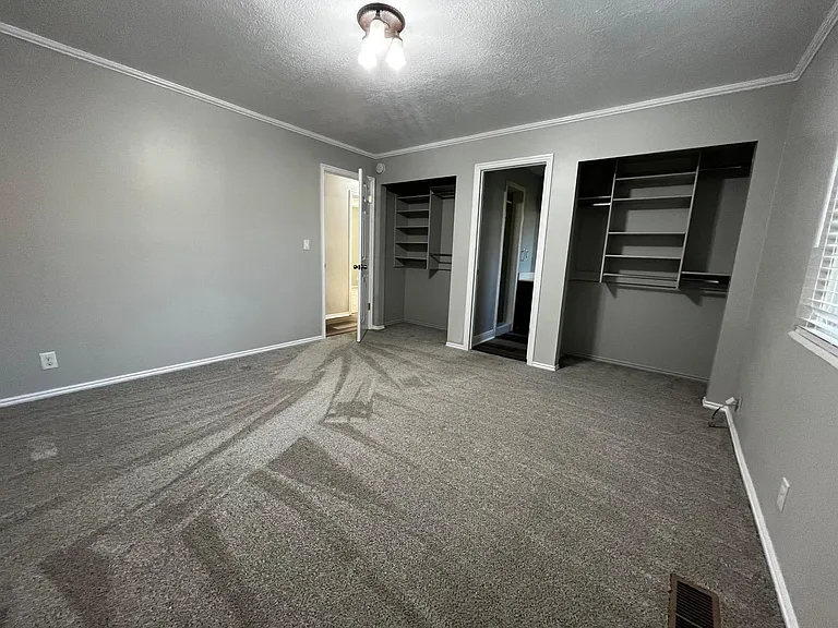 1442 N 900 W — Photo 11