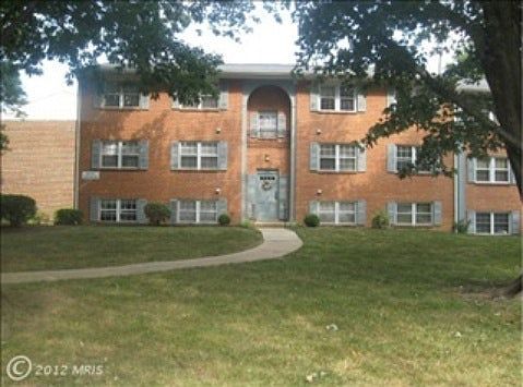 1st image of 240 Crocker Dr Unit C