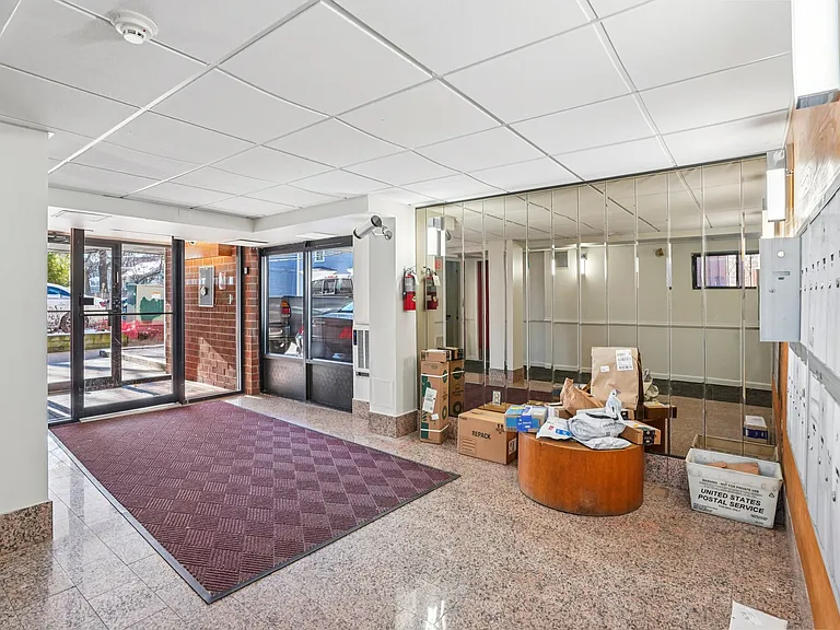 16 Elmer Street — Photo 13