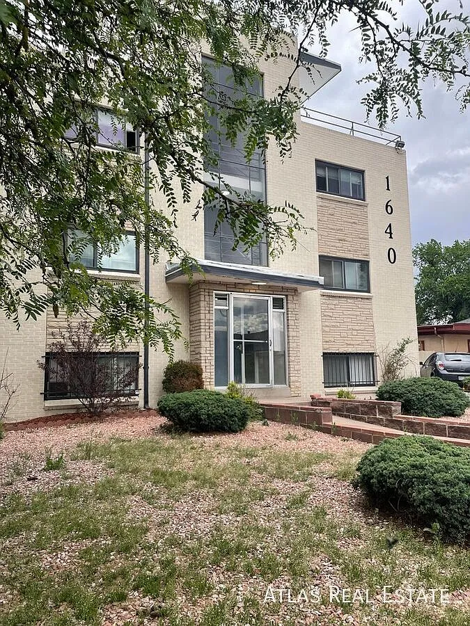 Spacious 1 Bed 1 Bath Coming Soon in Aurora! — Photo 1
