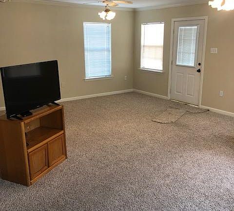 3rd image of 25922 Audubon Ave