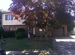 61 Essex St, South River, NJ 08882