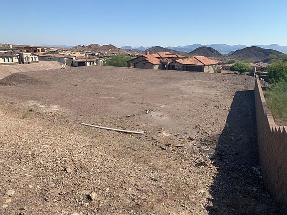 3rd image of 5031 Circula De Hacienda Lot 4