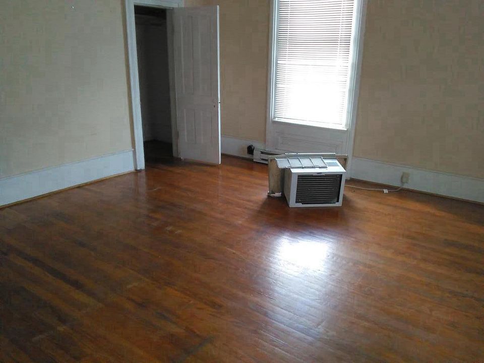 Large bedroom