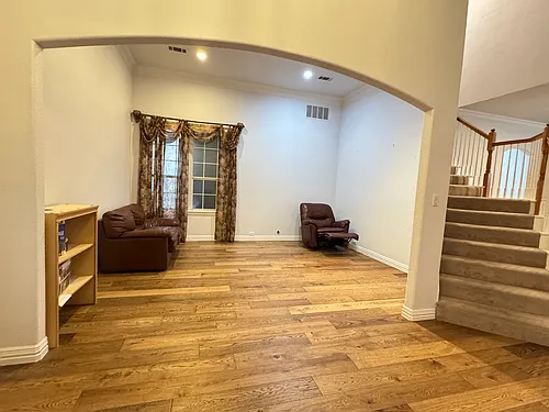 115 Bristol Ct Photo 1