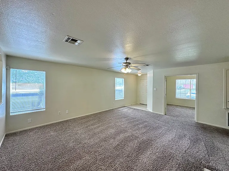 2602 John Porter Dr — Photo 5