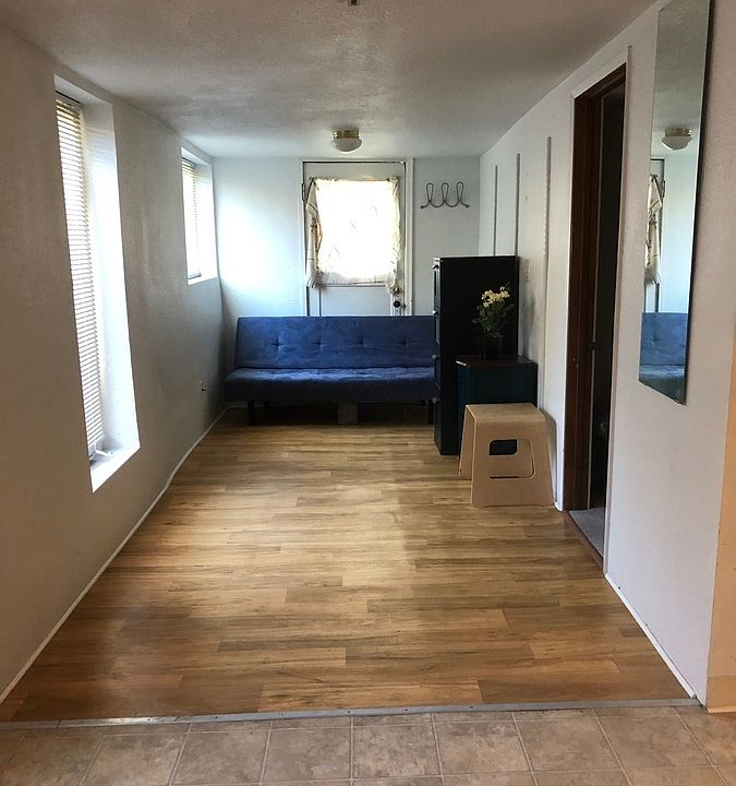 1st image of 4006 1st Ave NE APT 2