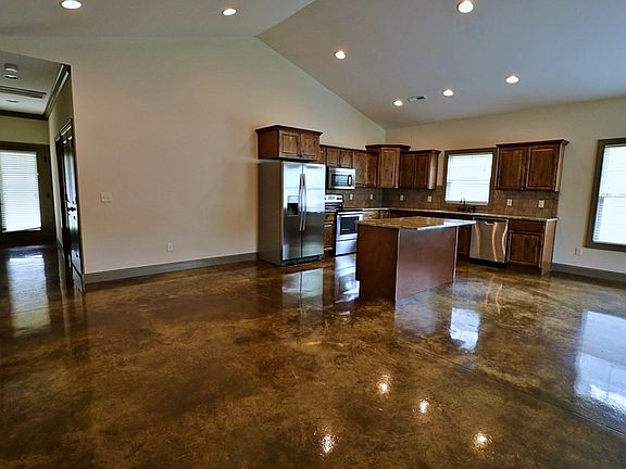 2nd image of 110 Weston Dr