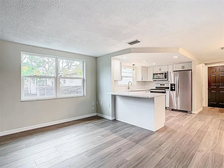 7414 Rockwood Dr — Photo 9