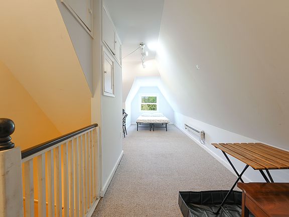 5th image of 241 Rockingham Rd Floor 3