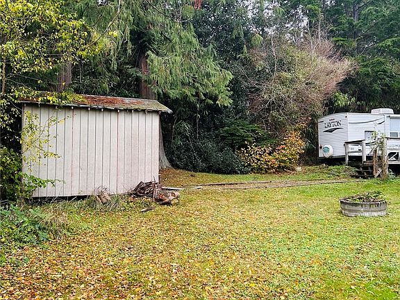 5th image of 4525 Pender Drive