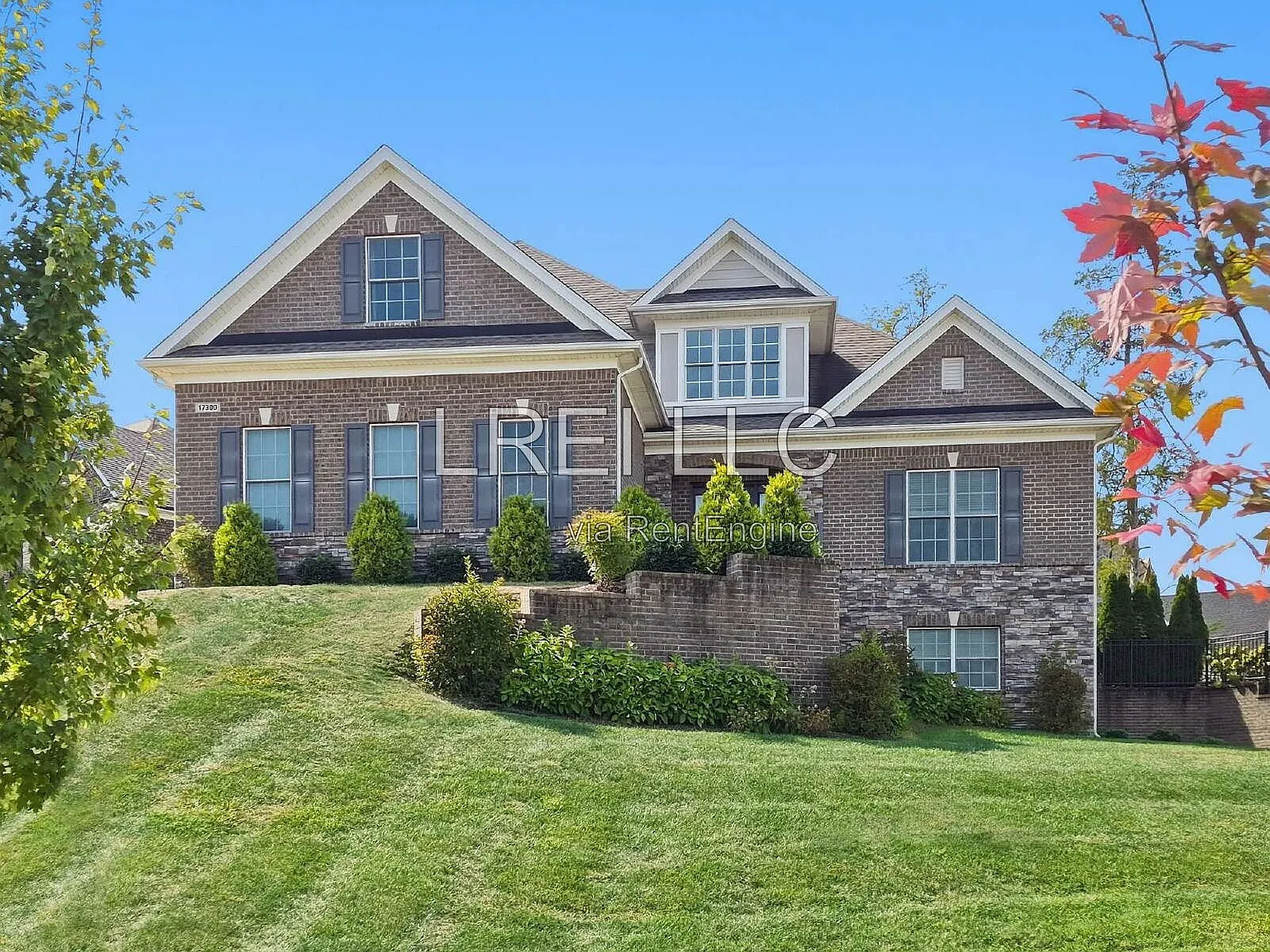 5 bed, 3.5 bath, 4050 sqft, $3,800 — Photo 1