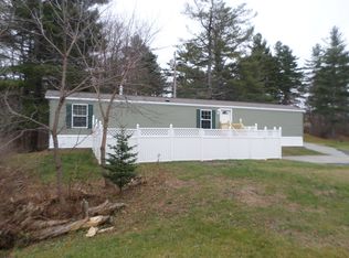 2 Clover Corner Ln, Augusta, ME 04330