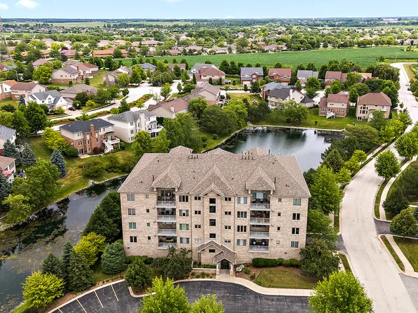 11110 Waters Edge Dr Unit 2A, Orland Park, IL 60467
