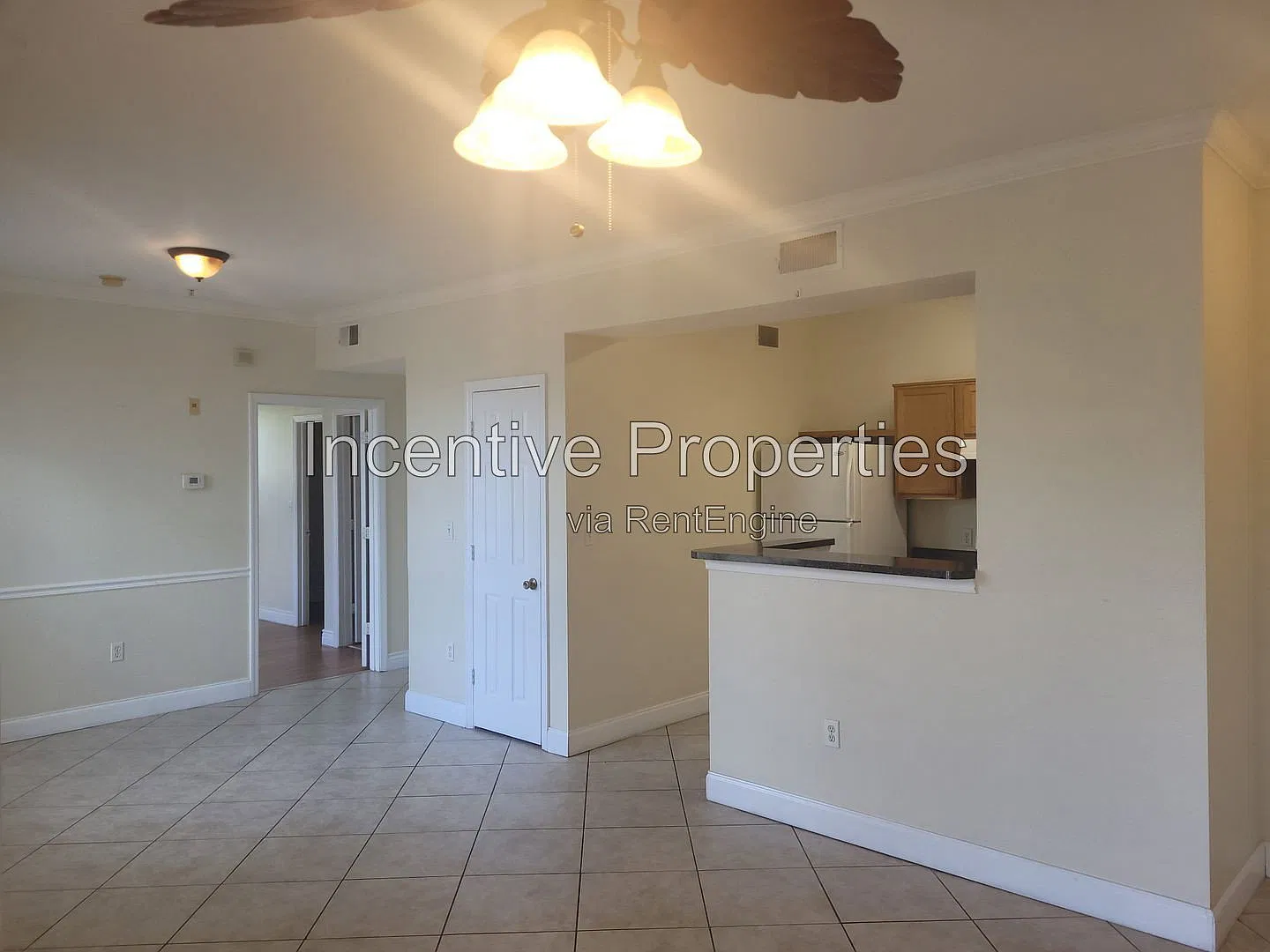 1 bed, 1.0 bath, 768 sqft, $1,250 — Photo 4