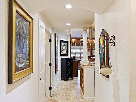 2nd image of 100 4th Ave S APT 417