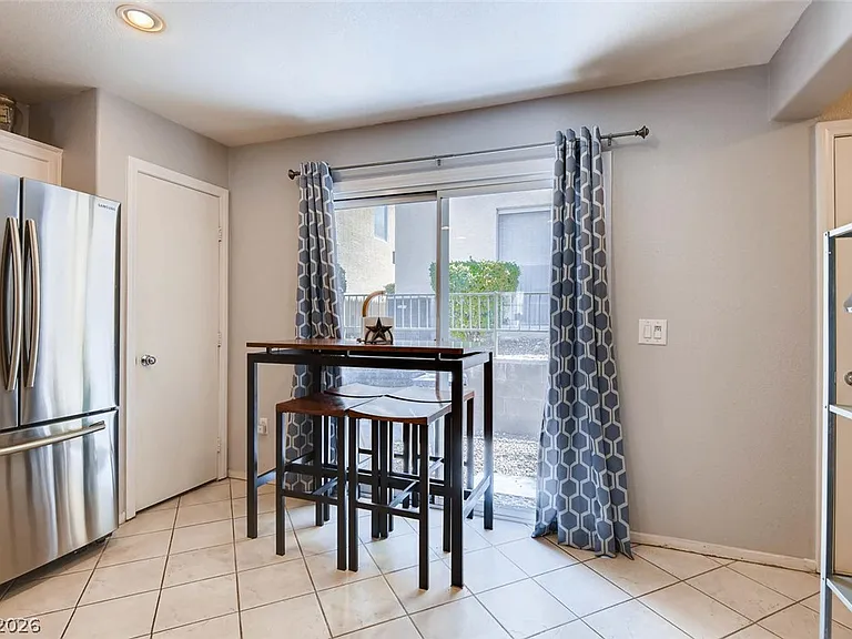 10451 Processor Ct — Photo 13
