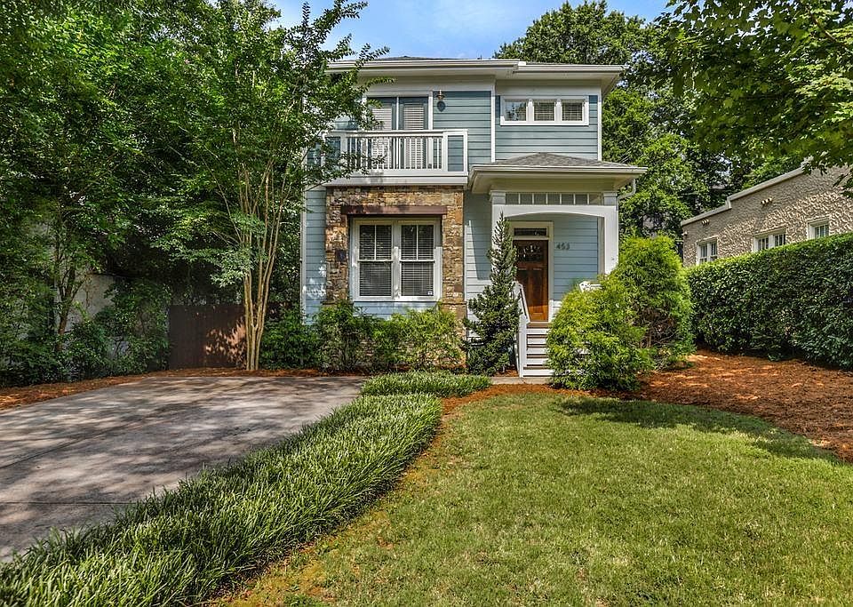 2nd image of 453 Hemlock Cir SE