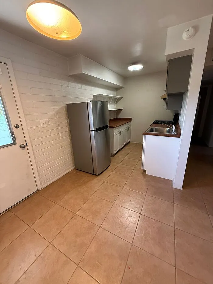 1 bed, 1.0 bath, 500 sqft, $900 — Photo 4