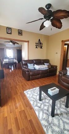 4th image of 42 Poplar St