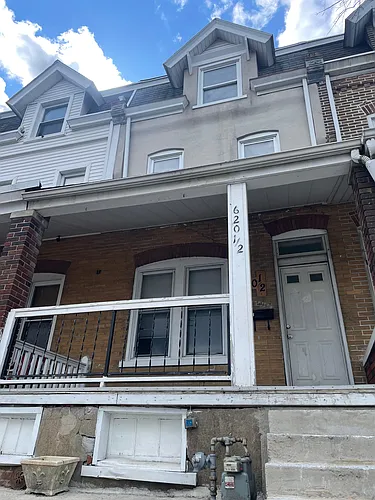 620 1/2 W Greenleaf St Photo 1
