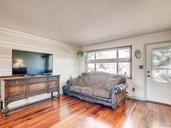 5th image of 486 Cedar Ave