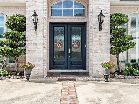 4th image of 4210 Brownstone Dr