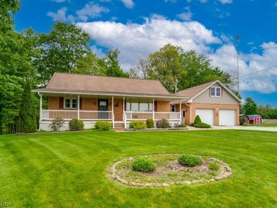 2267 Bellflower Rd NE, East Rochester, OH, 44625