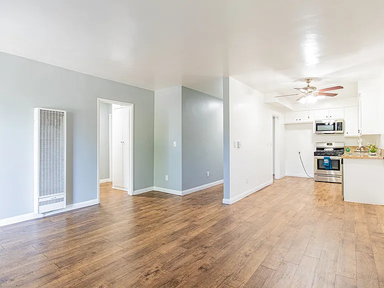 Magnolia Apartments — Photo 7
