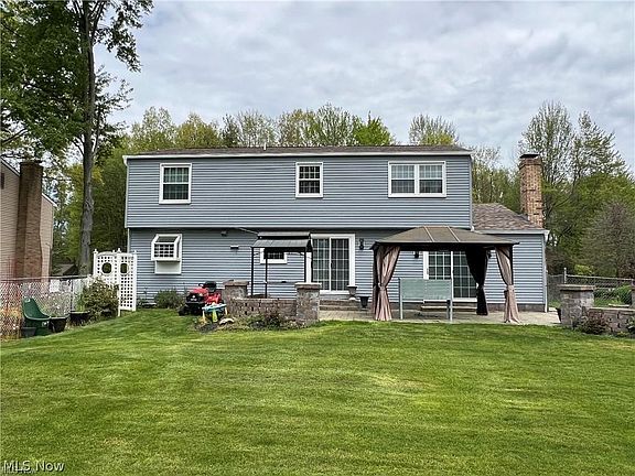 4th image of 8908 Sherwood Dr NE